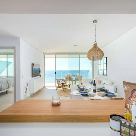 Stunning 2br W/ Panoramic Sea View. Apartment *